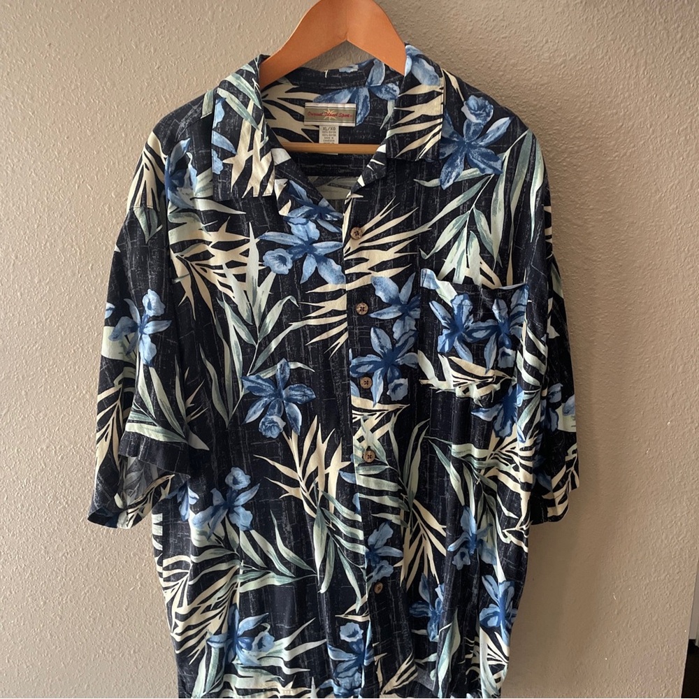 Hawaiian Original Island Sport Men's Size XL Button Up Shirt Blue Floral Print